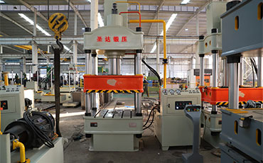 200噸四柱液壓機(jī)價(jià)格多少？